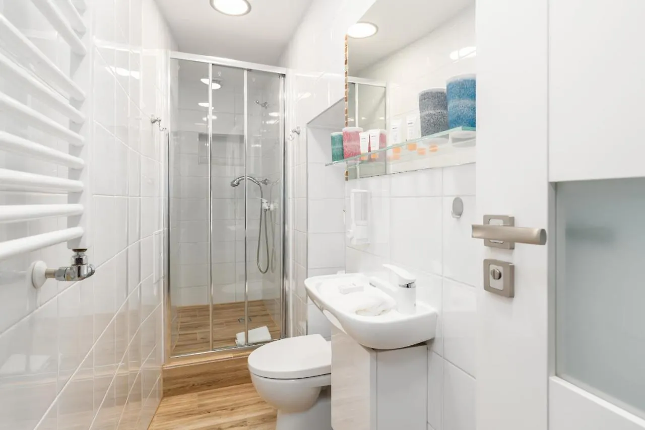 Studio By Kasprowicz Park Poznan By Noclegi Renters