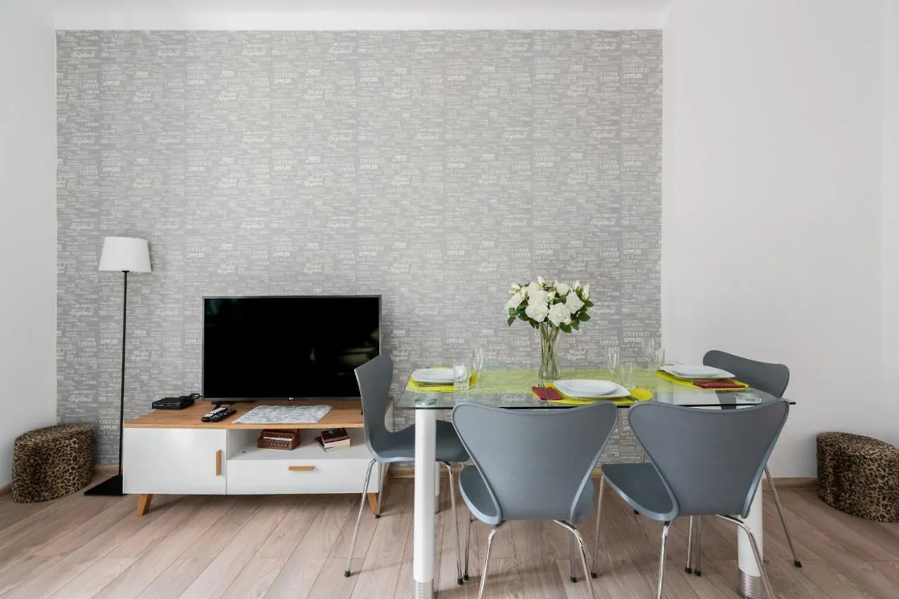 Studio By Kasprowicz Park Poznan By Noclegi Renters Polónia