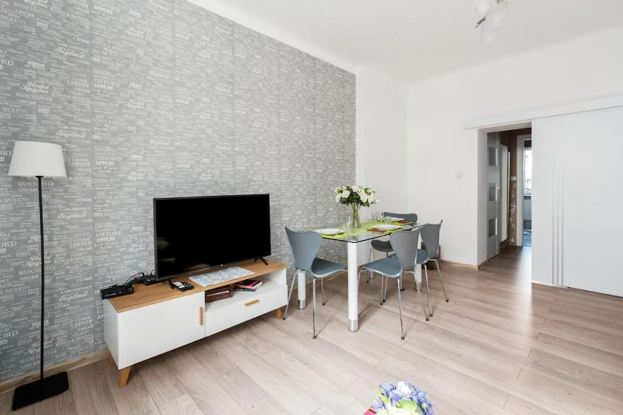 Studio By Kasprowicz Park Poznan By Noclegi Renters Apartamento